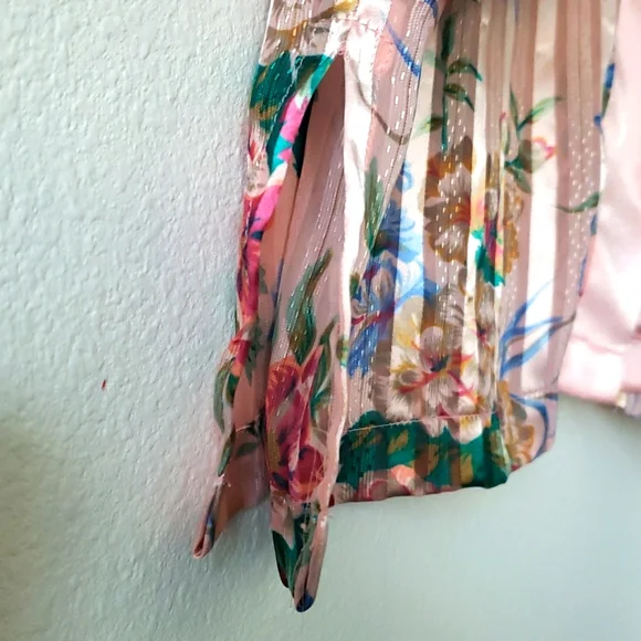 Vintage VICTORIA'S SECRET Gold Label Sleepwear Top Size S - Picture 8 of 8